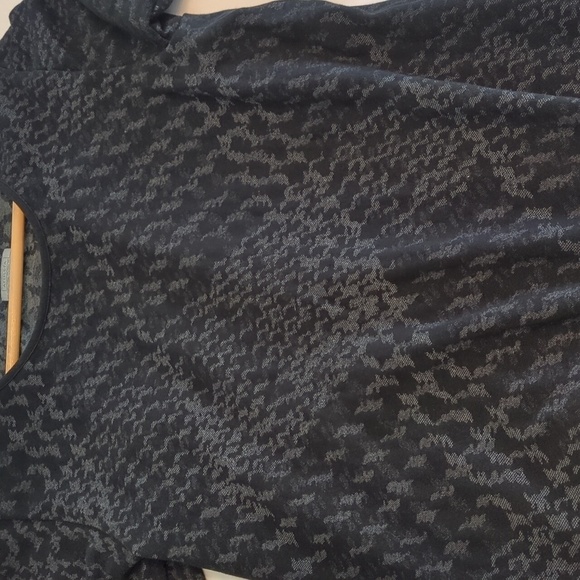 Athleta organic cotton basic layer long sleeves Black Patterned Women's Sweater - Picture 5 of 5